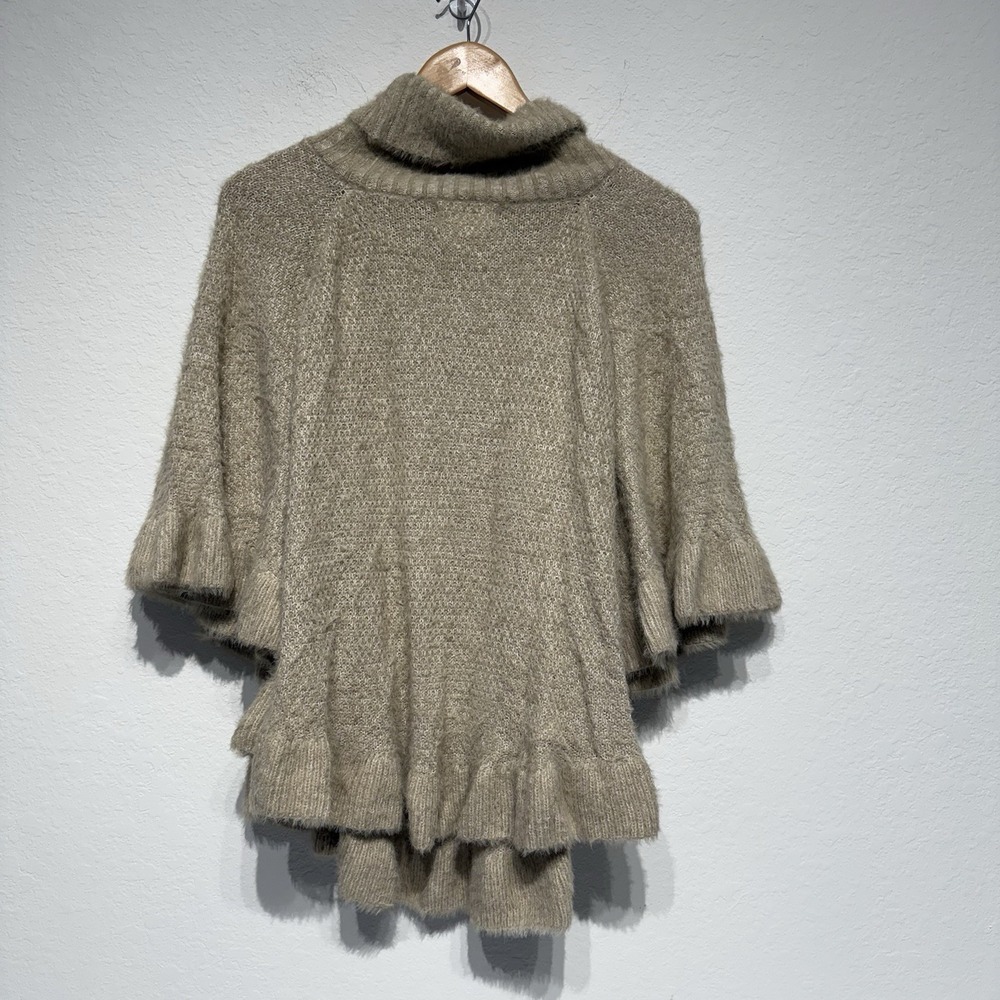 Anthropologie Falling Snow Ruffled Turtleneck Poncho Sweater One Size Beige‎ - Picture 4 of 14